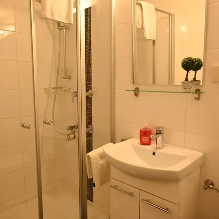 Anne Apartmán *